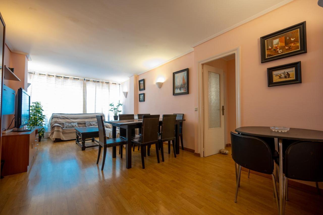 Beautiful Parque Loix 4 Bedroom Apartment Shared Pool, Tennis Court بينايدورم المظهر الخارجي الصورة