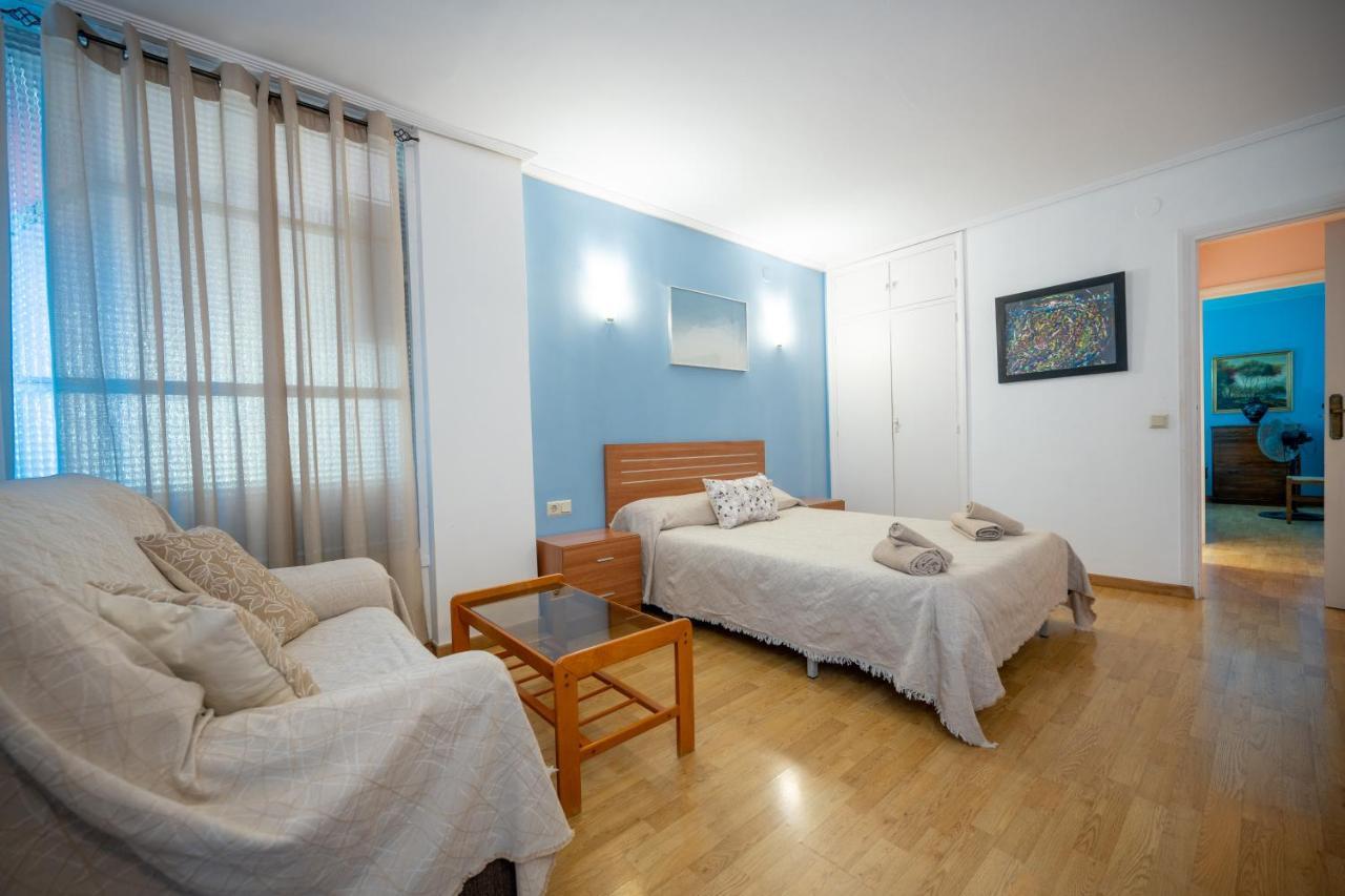 Beautiful Parque Loix 4 Bedroom Apartment Shared Pool, Tennis Court بينايدورم المظهر الخارجي الصورة